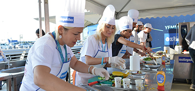 İGA SKYWALKERS "MERKEZİNDE DEĞERLİSİN"